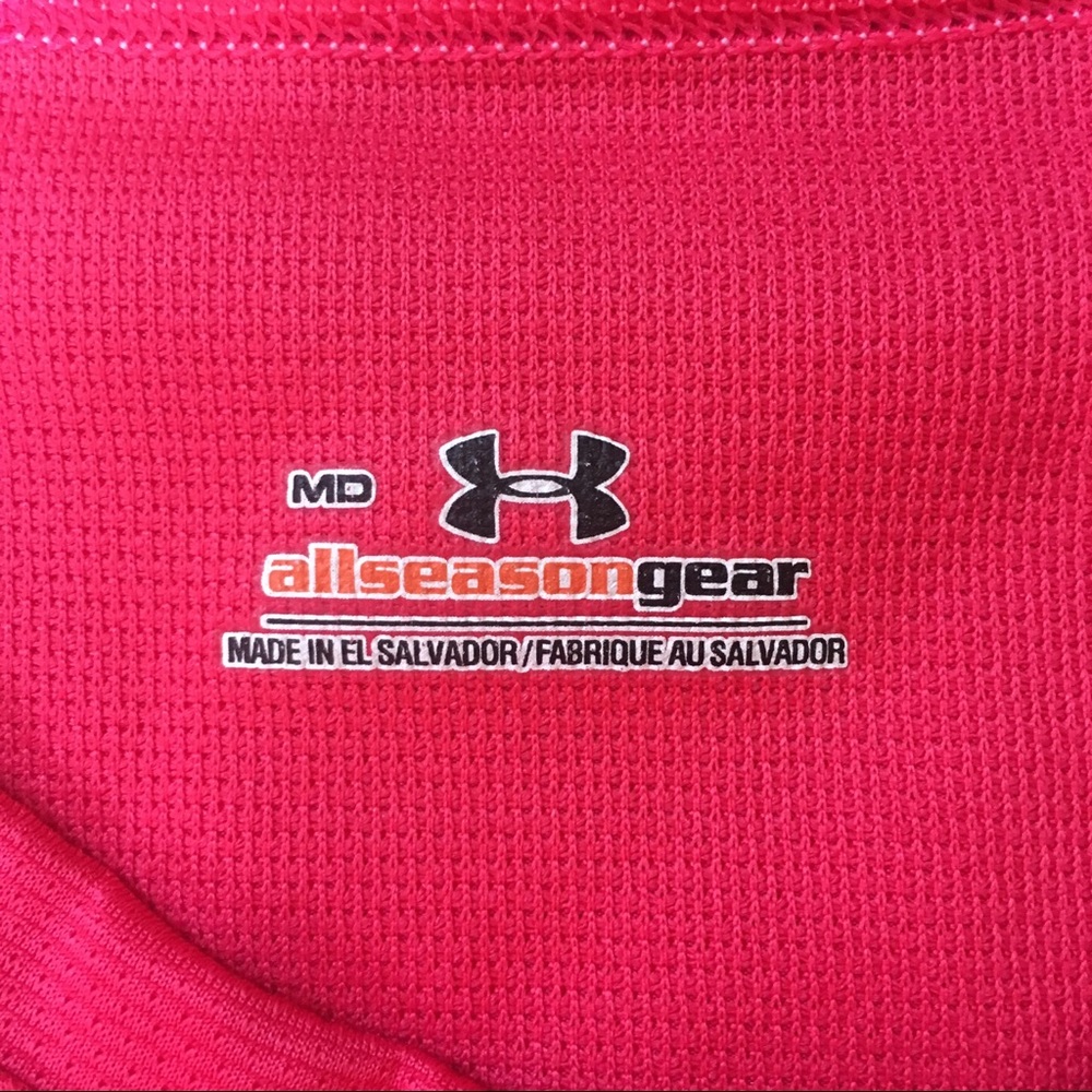 Underarmour half-sleeve sweater with pocket